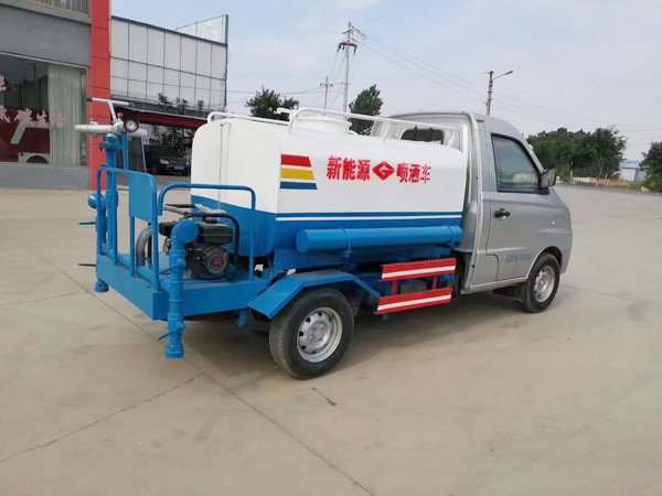 電動(dòng)灑水車(chē)